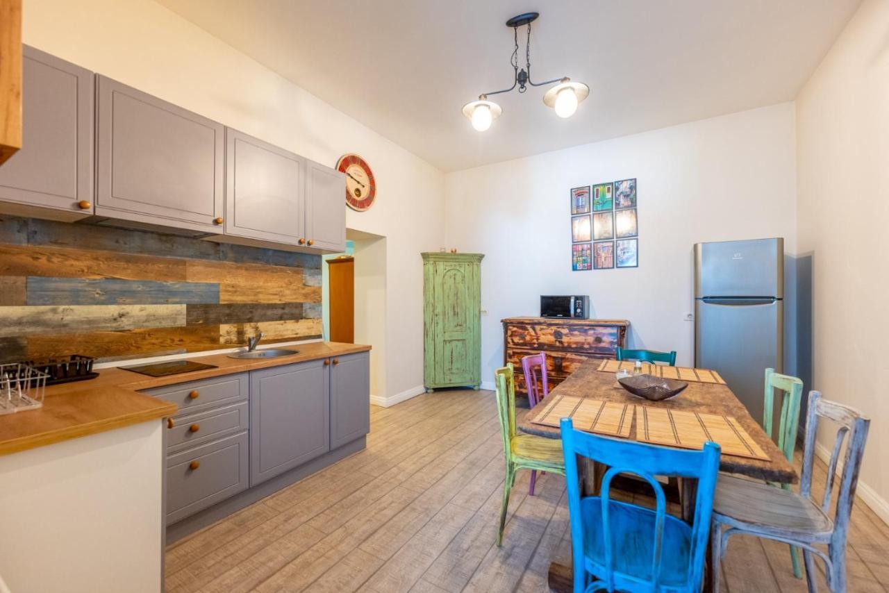 Cozyflat In The Central Arad Kültér fotó